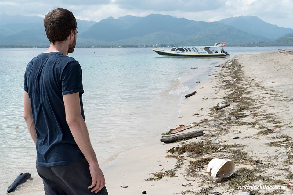 ¿Cuánto cuesta una botella de agua en Indonesia? - Qué Ver y Visitar 🌍